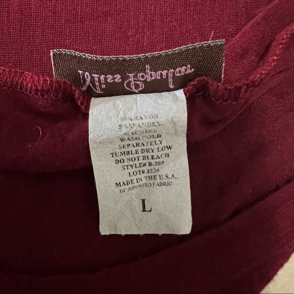 Miss popular shirt in a size large. - Picture 5 of 5